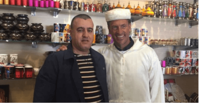 Hervé Renard en djellaba à Saidia Saidia