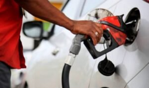 Bonne nouvelle – Baisse des prix des carburants après deux mois de hausse Bonne nouvelle