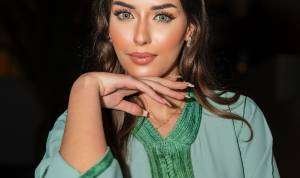 Ahlam Benis – Une étoile scintillante de la scène artistique marocaine (VIDÉO) Ahlam