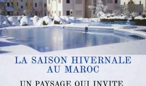 La saison hivernale au Maroc, vue à travers Mon Livret du Nord du Maroc Bâtiments enneigés pendant la saison hivernale - La Une de Mon Livret du Nord du Maroc