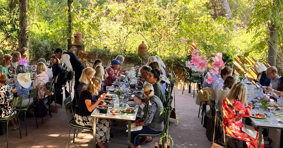 Déjeuner à Donabo Garden lors d'un printemps à Tanger