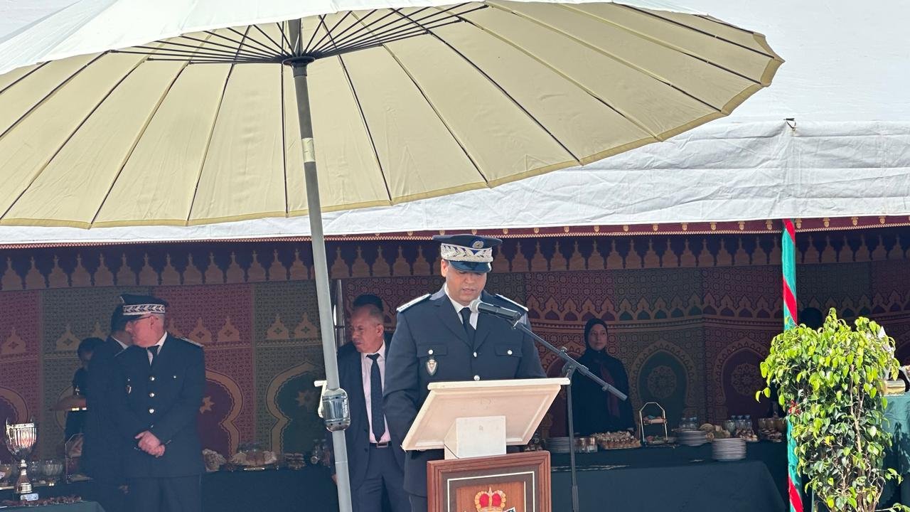 Le Préfet de Police de Tanger prononce son discours lors de la cérémonie du 70e anniversaire de la Sûreté nationale