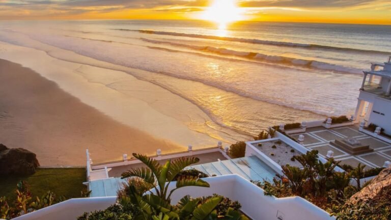 Le Mirage hotel à Tanger au moment du coucher du soleil