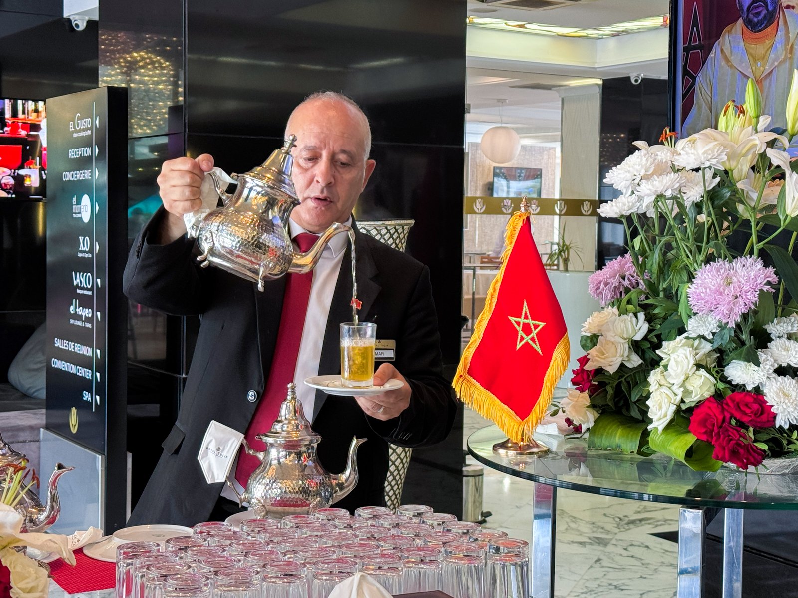 Thé et gâteaux marocains pour la célébration de la fête du Trône au Royal Tulip City Center Tanger