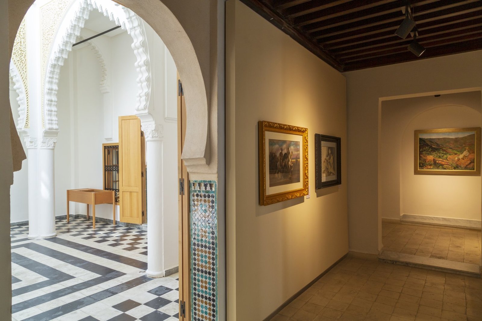 Salle d'exposition à Dar Niaba