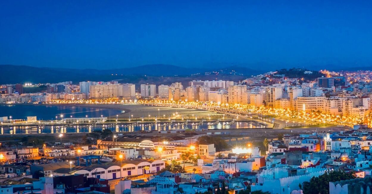 Tanger ville estivale vit nuit