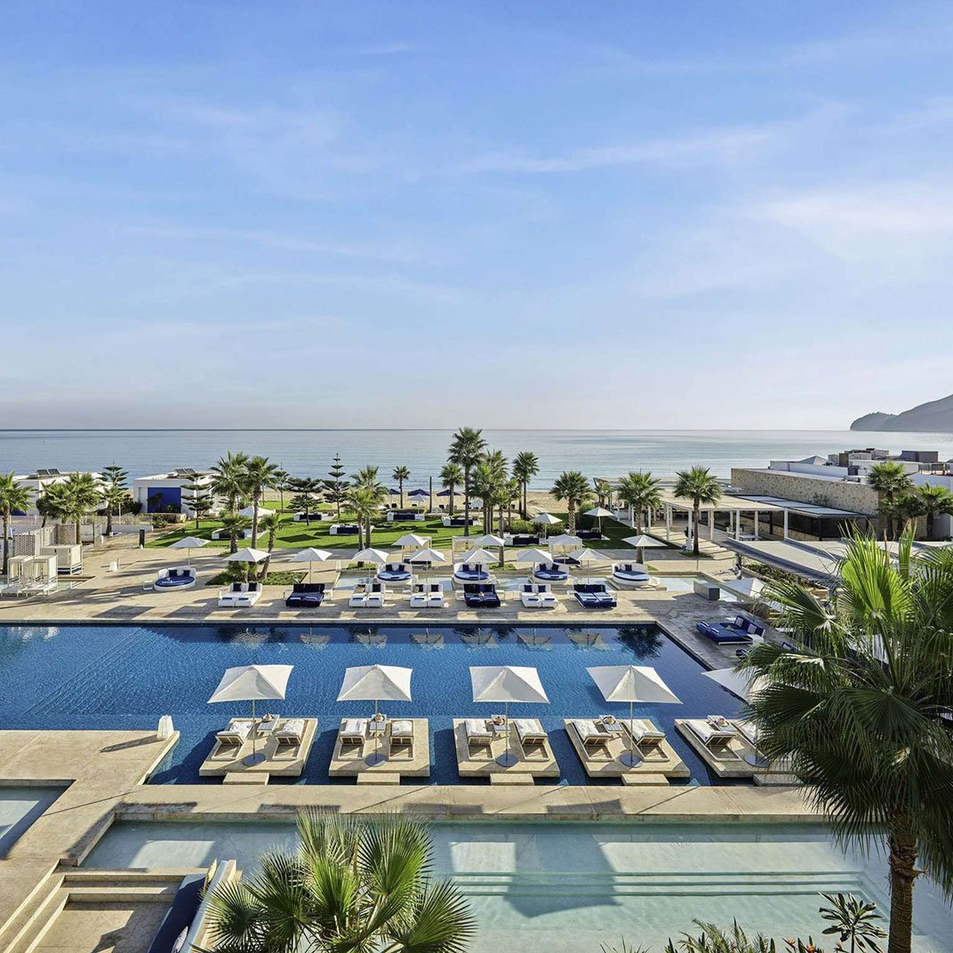 Piscine de l'hôtel Sofitel pour une saison estivale à Tamuda Bay