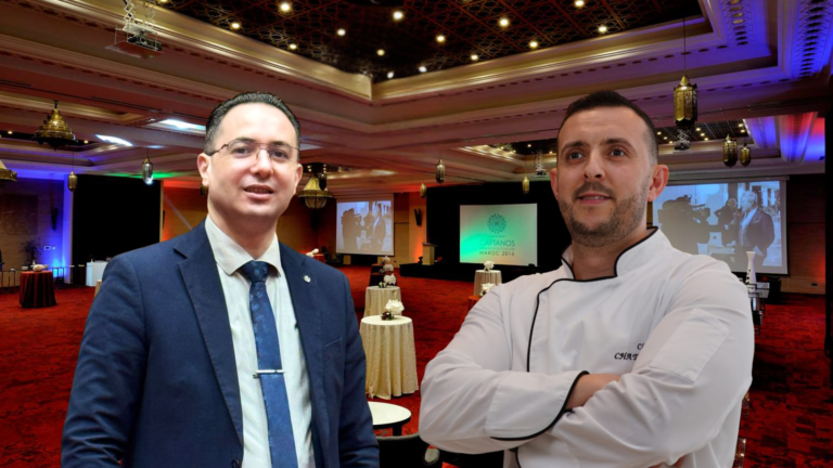 À gauche Anasse Aroussi et à droite le chef Khalil Chatt pour la haute table au Royal Tulip.