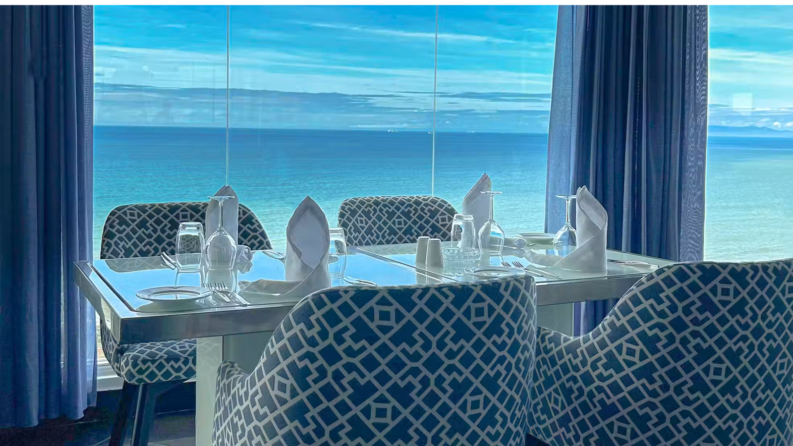 La table gastronomique Mare Nostrum et la cuisine méditerranéenne du Chef Redouan Saimek.