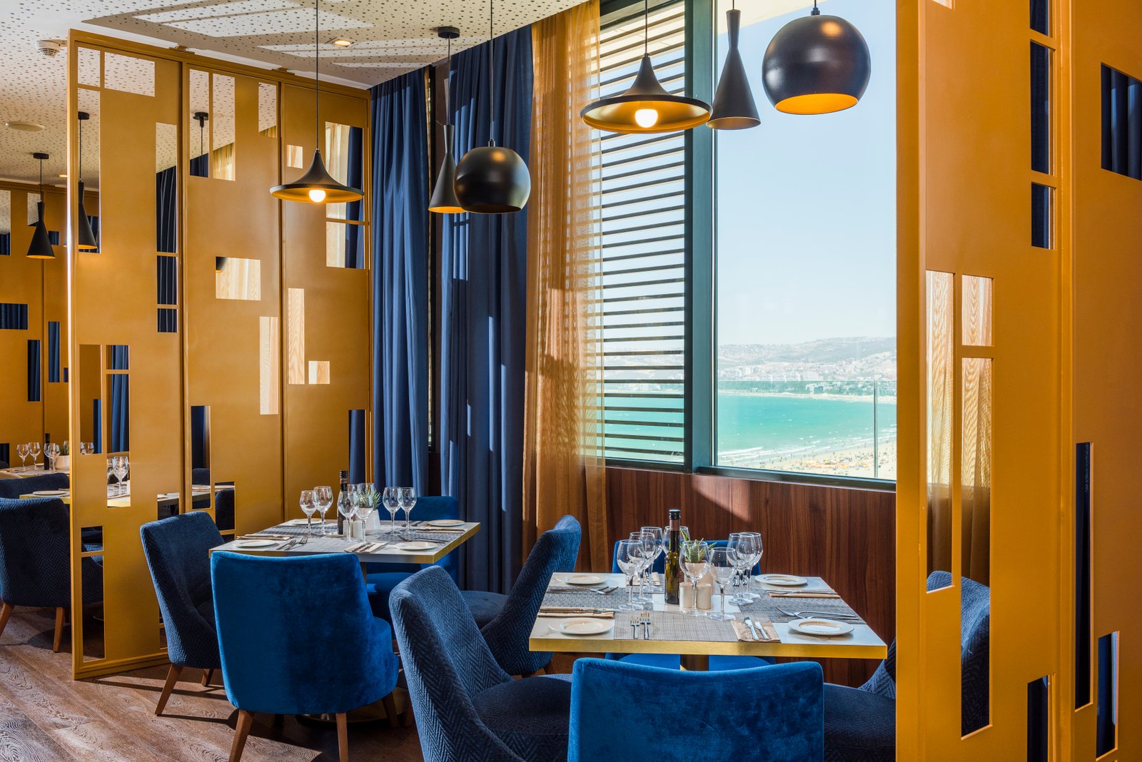 Ambiance feutrée et cuisine fusion Azurita au Barcelo Tanger
