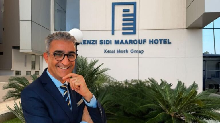 Le retour avec fierté de Mohamed Amrani au Maroc : place à un nouveau challenge à l’hôtel Kenzi Sidi Maarouf Mohamed Amrani, directeur F&B devant l'enseigne de l'hôtel Kenzi Sidi Maarouf à Casablanca, marquant son retour avec fierté au Maroc.