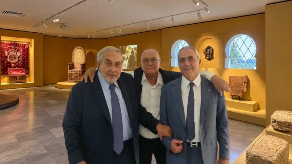 Monsieur Serge Berdugo et Monsieur Aaron Abikzer lors de l'ouverture du Musée de la Culture Juive Marocaine à Fès.